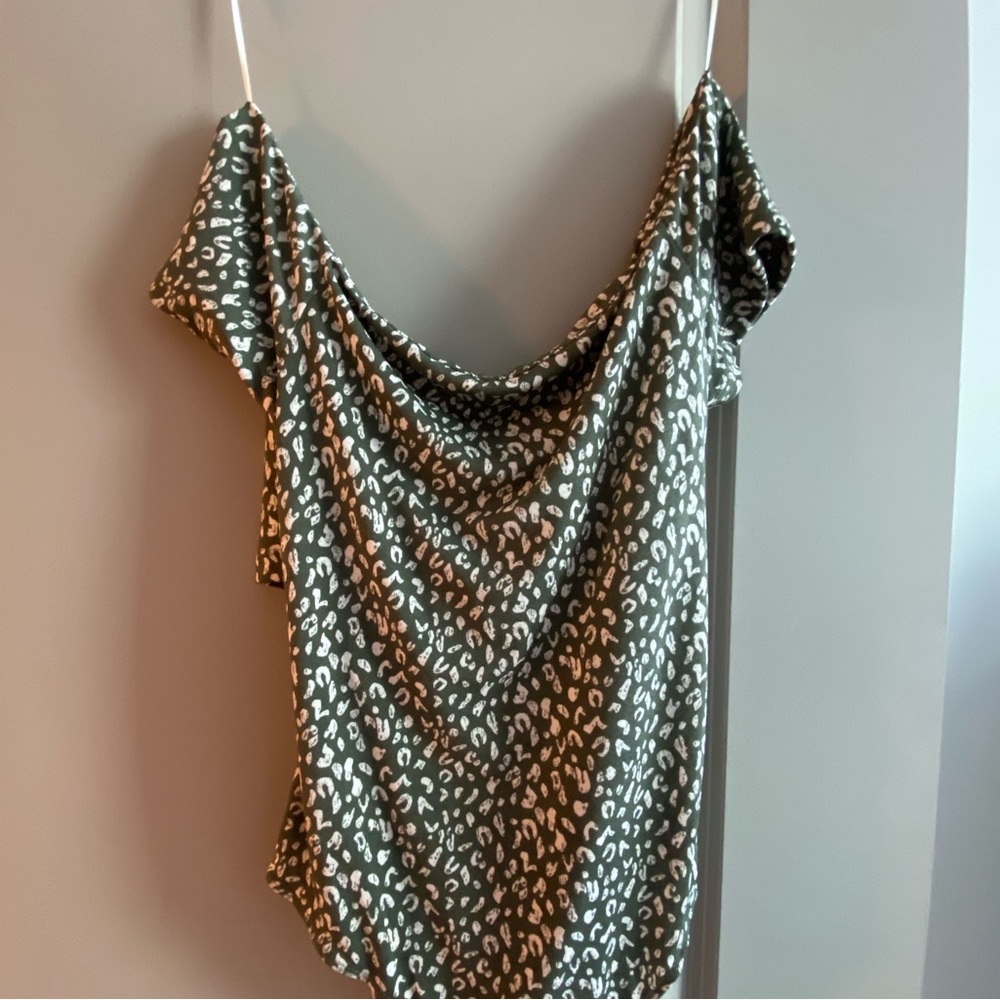 Unique and fun bodysuit!